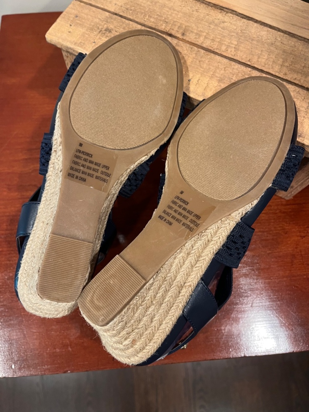 NWOT London Fog Pickwick Stretch Wedge Espadrille Sandal 9M - Picture 9 of 11
